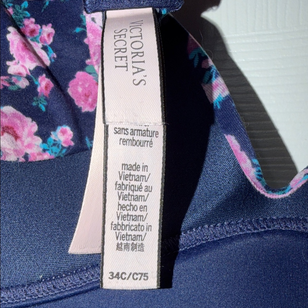 Victoria's Secret Navy Floral Bra - Picture 2 of 3